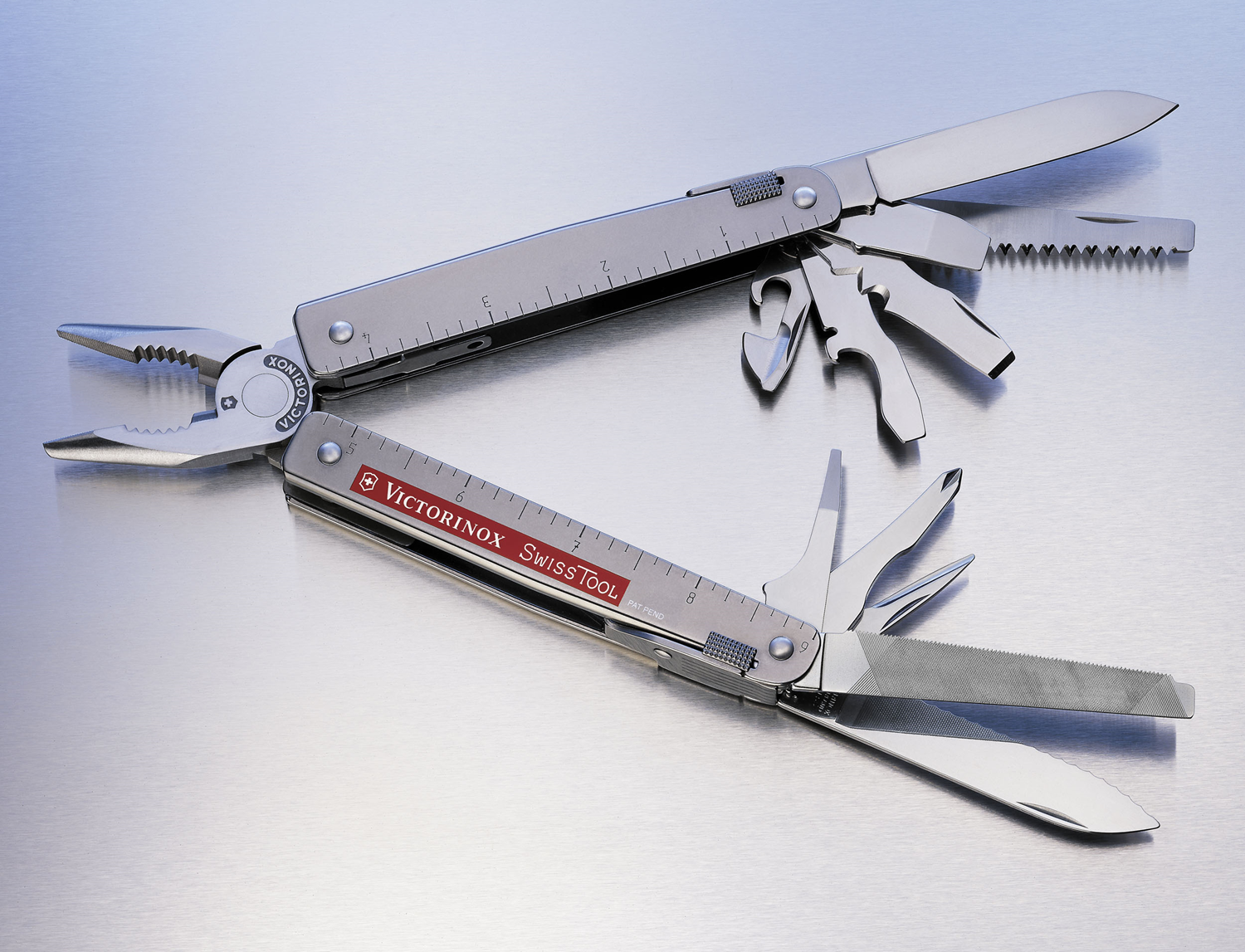 VICTORINOX Swiss Tool