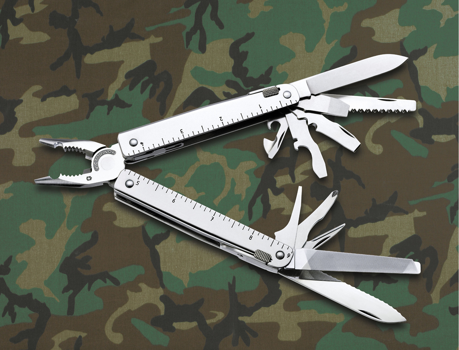 VICTORINOX Swiss Tool