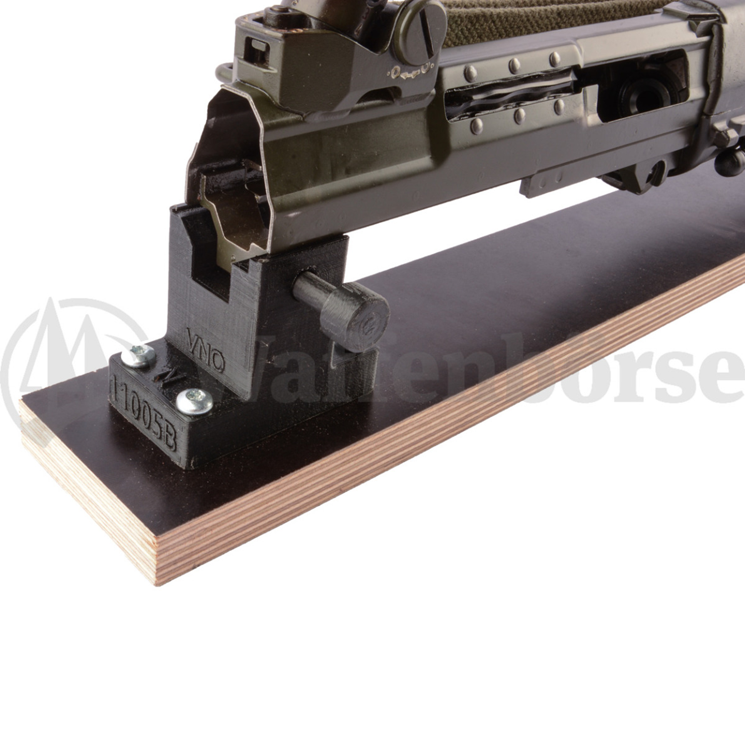 Putzböckli PE 90 / Stgw 90 auf Brett